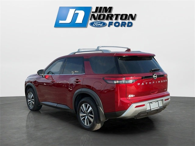 2024 Nissan Pathfinder SL
