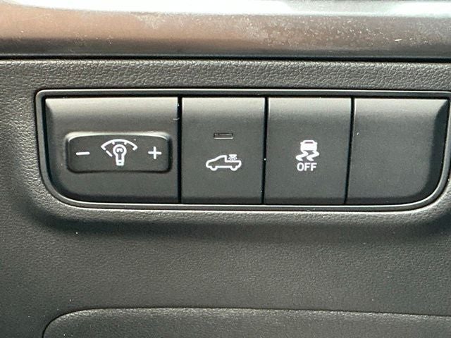 2025 Hyundai Santa Cruz SE
