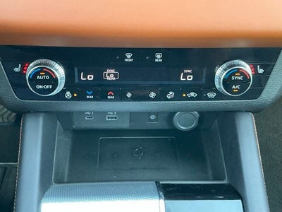 2024 Mitsubishi Outlander PHEV SEL Black Edition