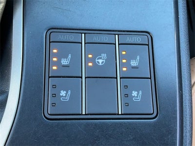 2023 Lexus UX 250h Premium