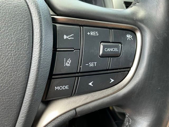 2023 Lexus UX 250h Premium