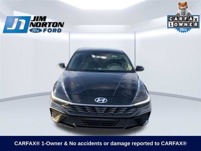 2024 Hyundai Elantra SE