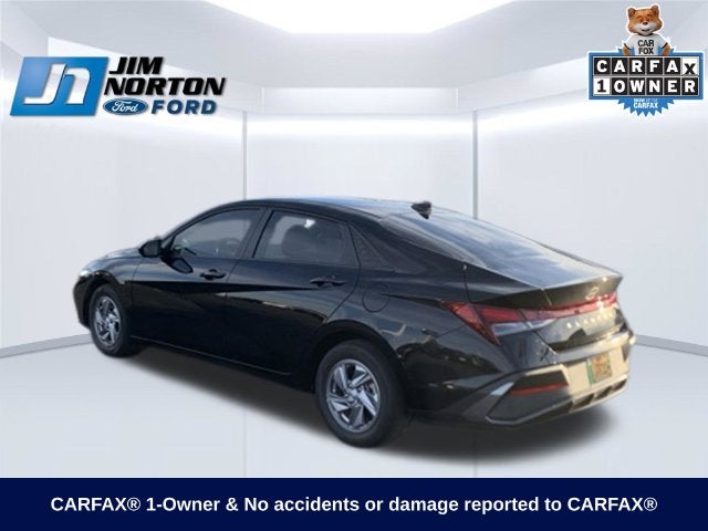 2024 Hyundai Elantra SE