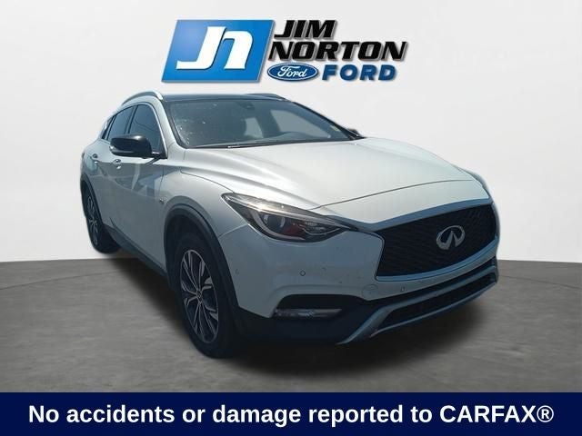 2018 INFINITI QX30 Premium